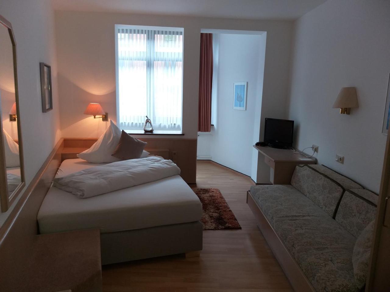 Hotel Sonne Bad Wildbad Exteriör bild