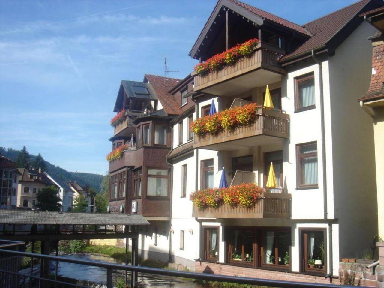 Hotel Sonne Bad Wildbad Exteriör bild