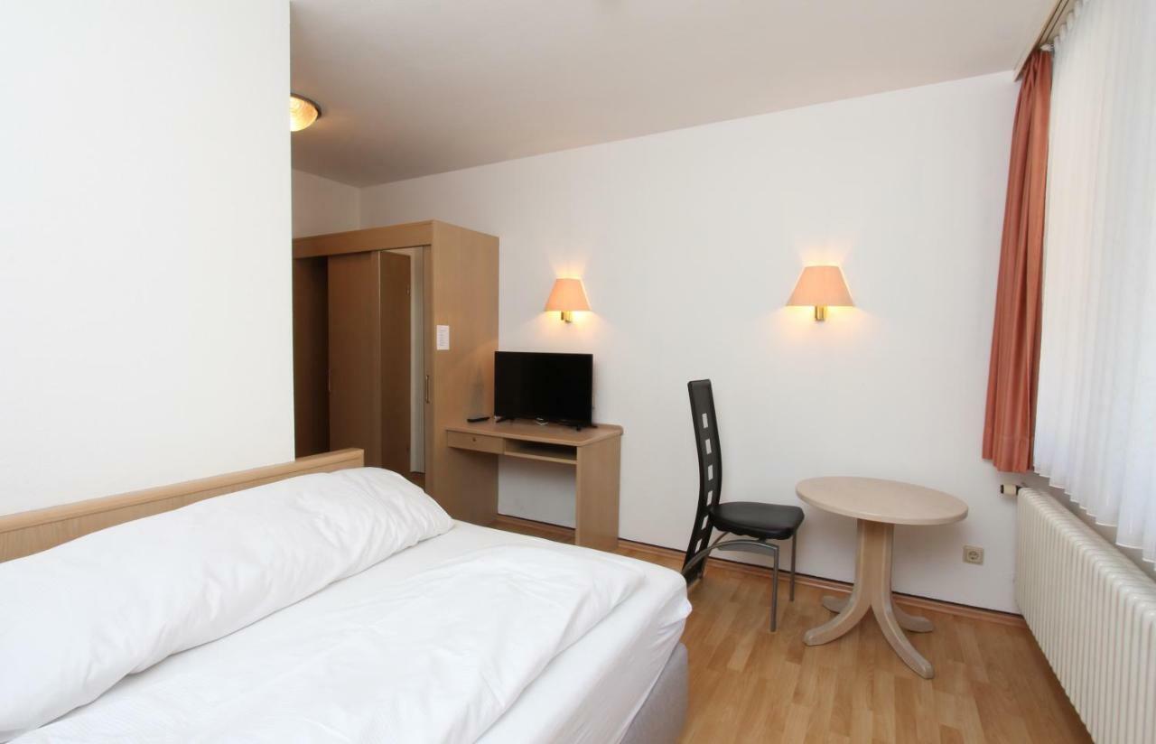 Hotel Sonne Bad Wildbad Exteriör bild